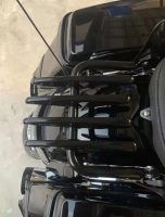 Gepäckträger Stealth passend für Harley Davidson Touring 9-24 Hochglanz schwarz